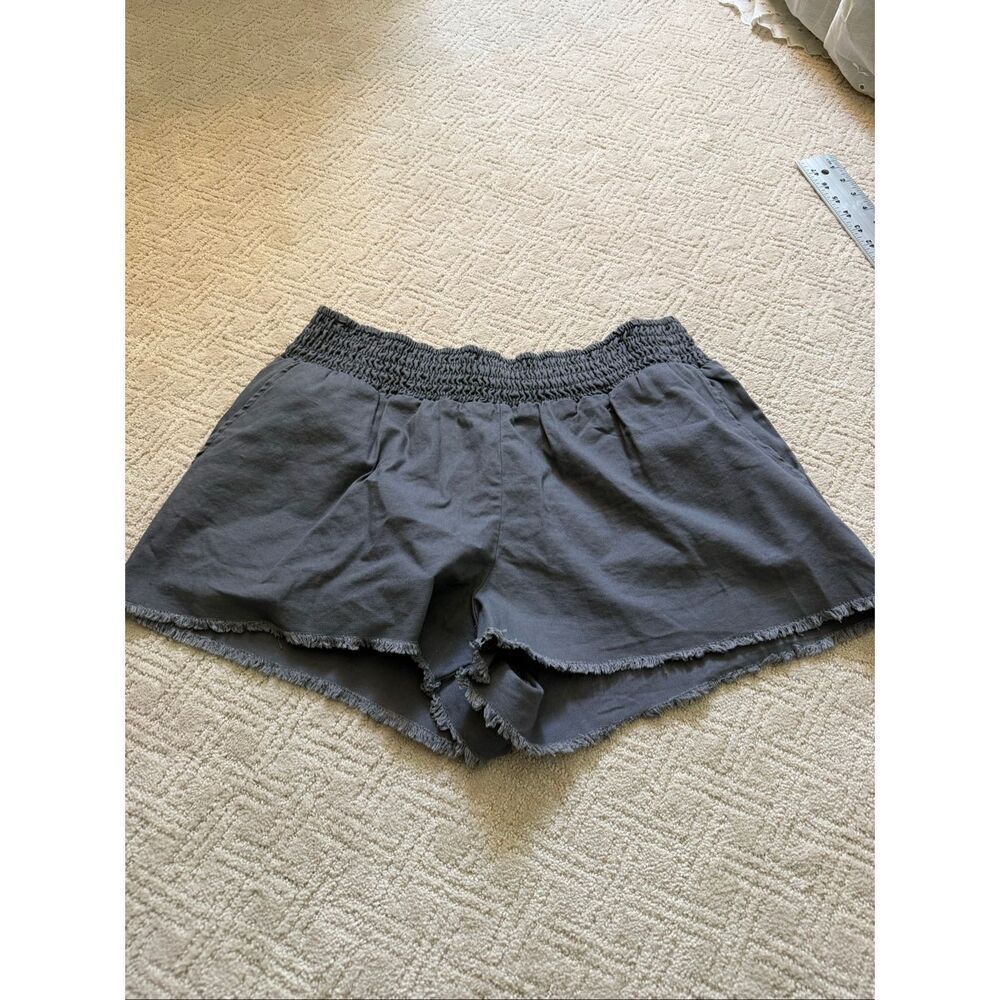 Wild Fable Charcoal Black Shorts Size Large